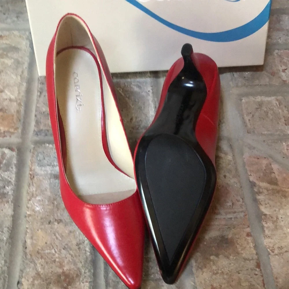 Cabrizi Red Heels NWB - Picture 3 of 4